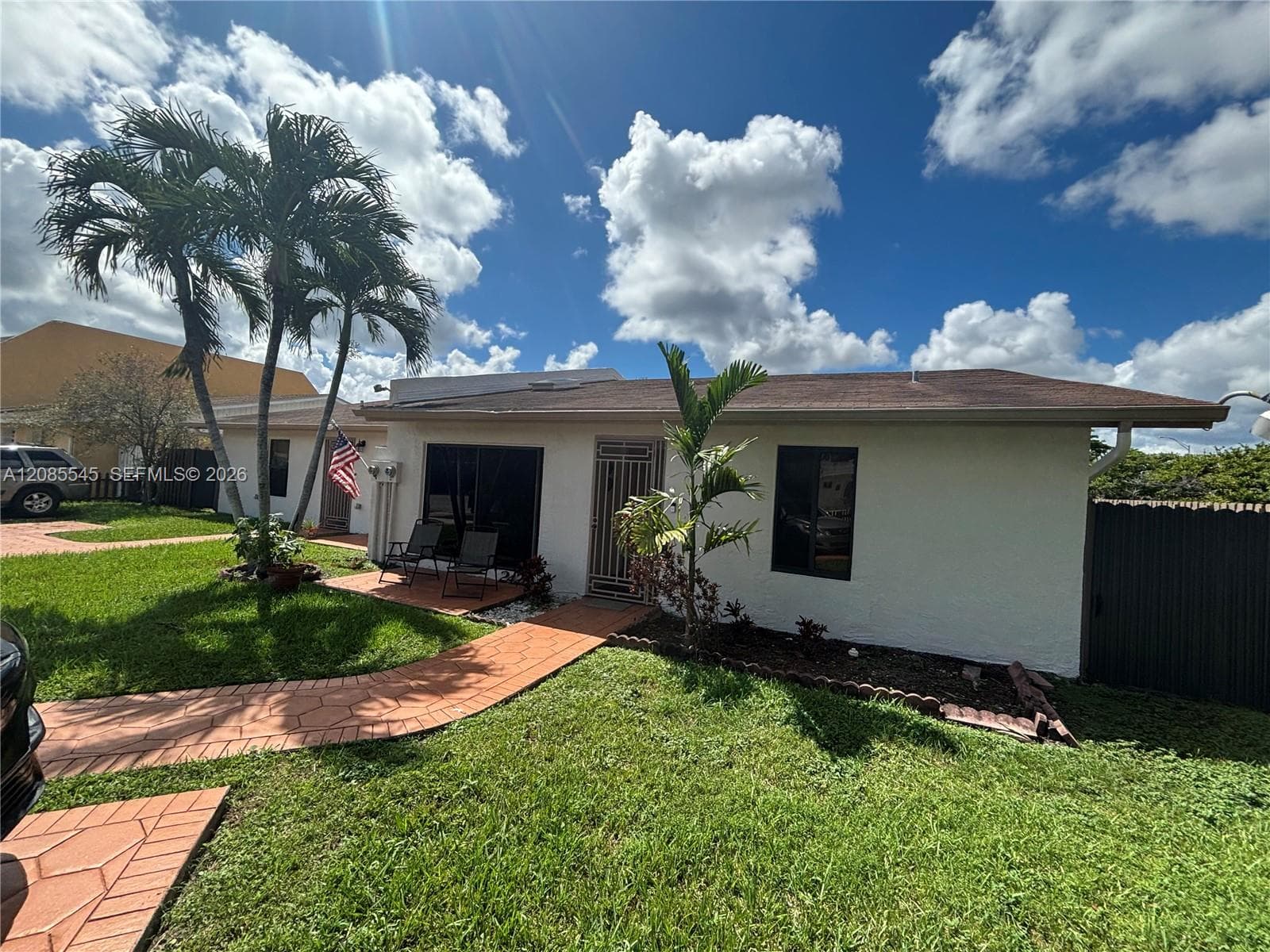 2426 SW 109th Ct, Miami, FL 33165 photo 2