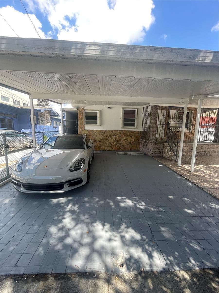 1529 SW 2nd St # 1529, Miami, FL 33135