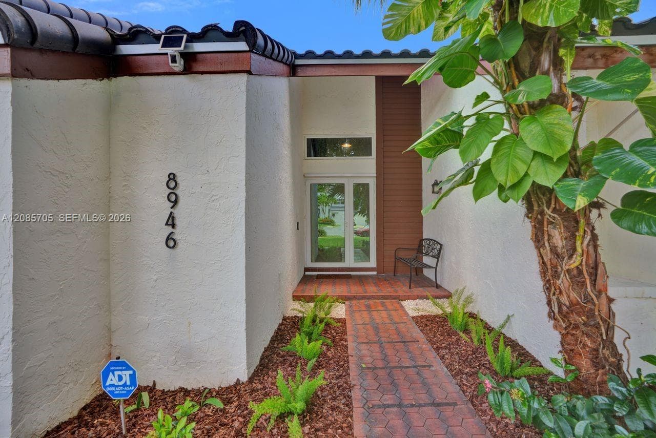 8946 SW 150th Ct Cir E, Miami, FL 33196