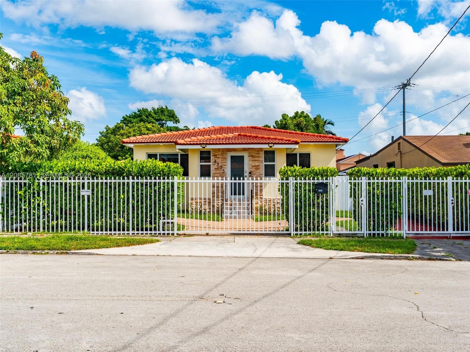 3375 SW 1st St, Miami, FL 33135 photo 2